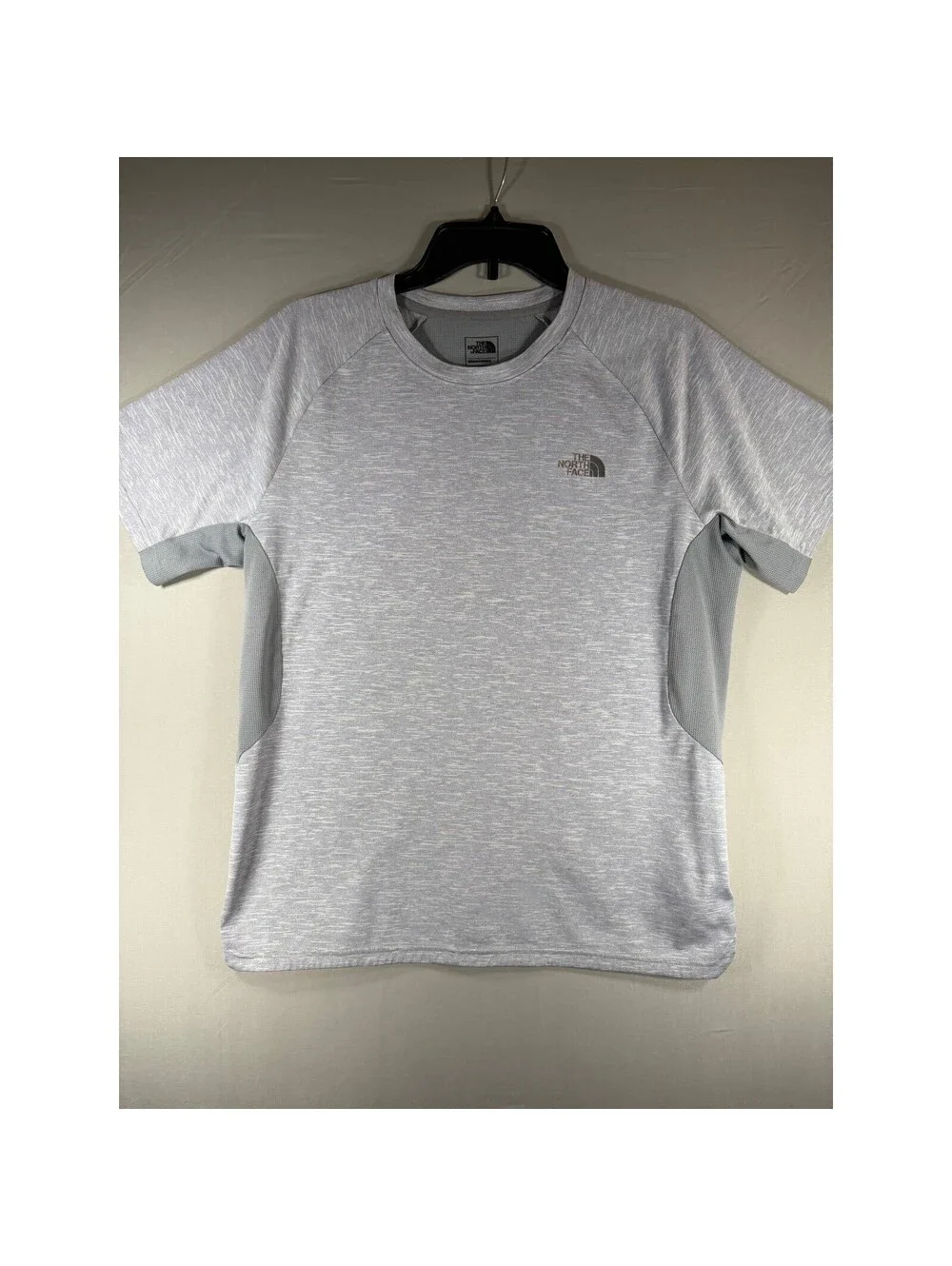 The North Face Mens FlashDry Gray Heather Performance Short Sleeve T-Shirt Med